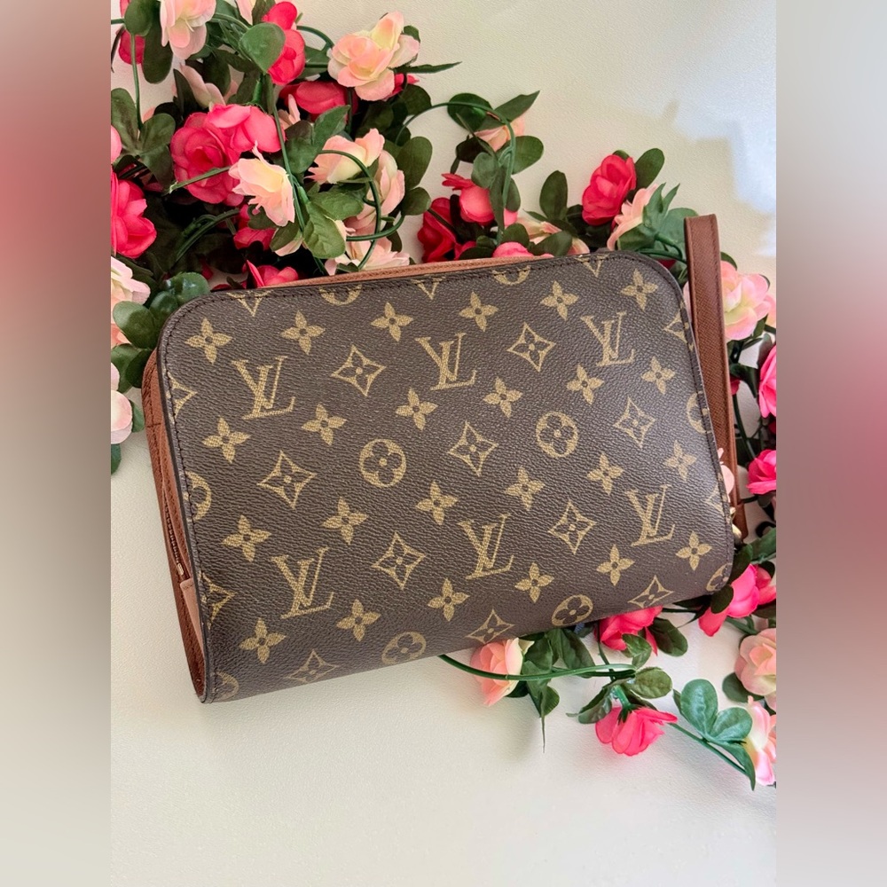 Louis Vuitton Monogram Orsay Clutch ๐ค๐ค - Picture 3 of 16